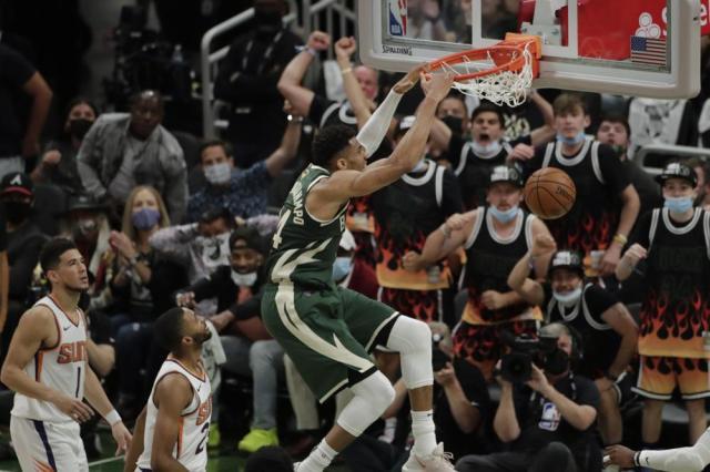1626103847054067441.jpeg 0a52cf414e4a2fe5c4de9366eb78e37dgiannis_dunk.jpeg